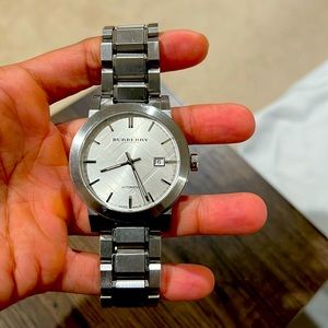 Stainless steel (40-42mm) face Burberry watch